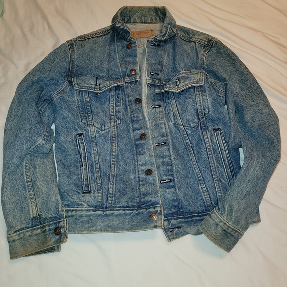 Classic Denim Jacket - Picture 1 of 6